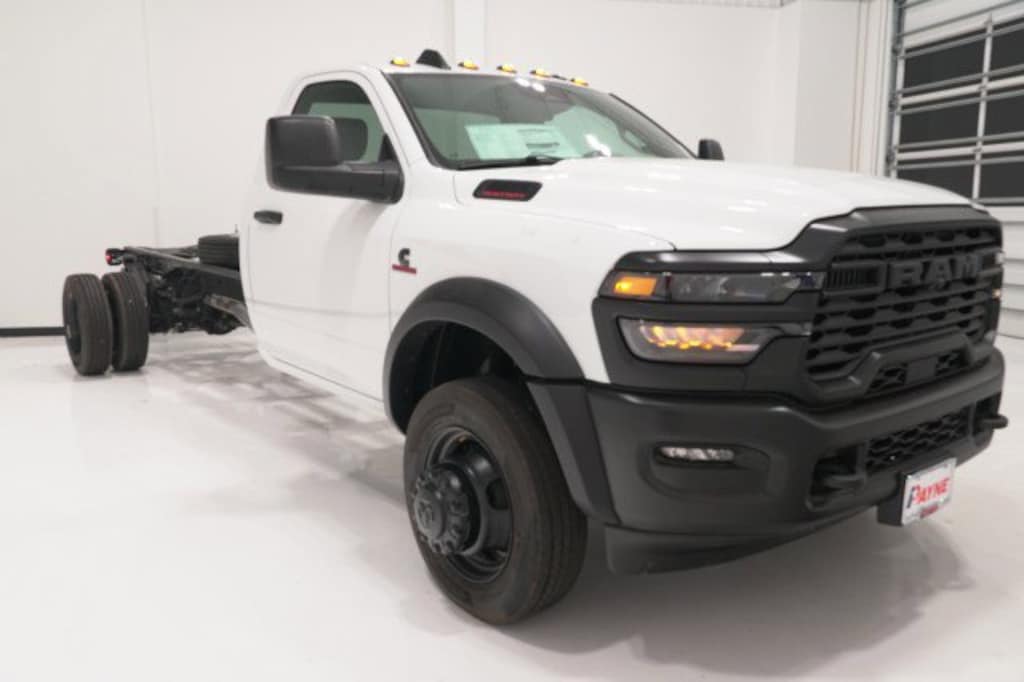 New 2026 Ram 5500 Chassis Cab TRADESMAN REGULAR 4X2 120' CA Pickup