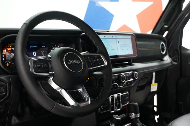 2025 Jeep Wrangler 4-Door Sahara - Photo 21