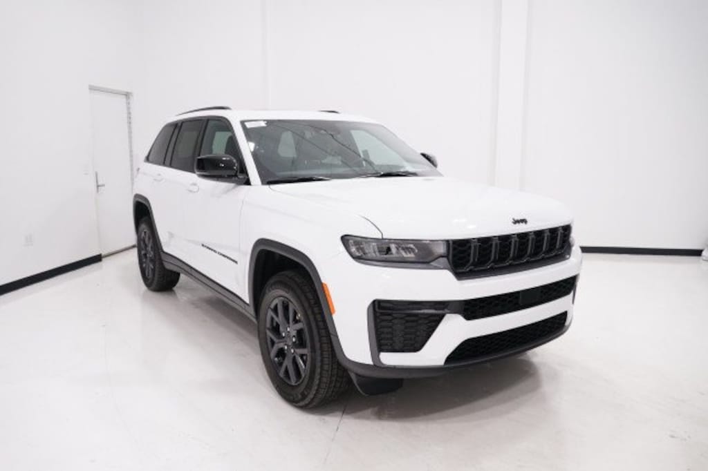 New 2027 Jeep Grand Cherokee Laredo Altitude Sport Utility