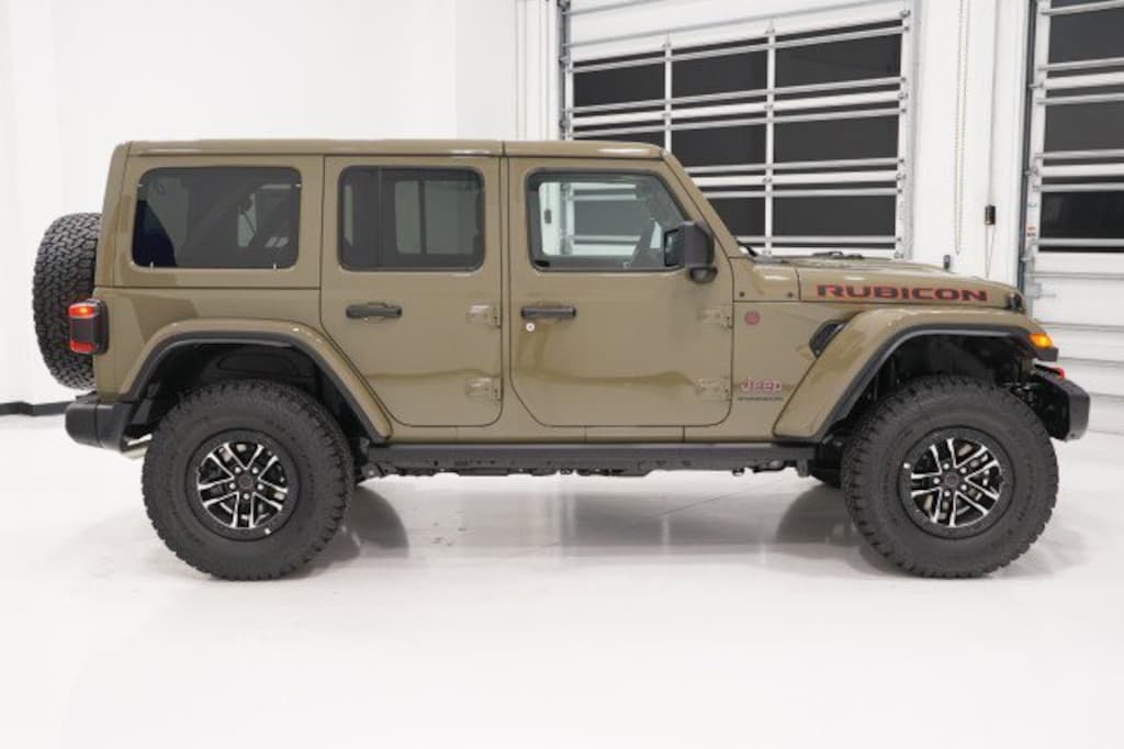 New 2026 Jeep Wrangler 4-DOOR RUBICON X Sport Utility
