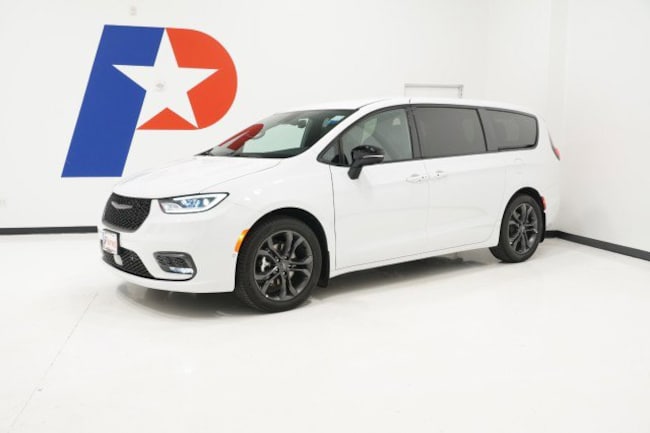 2026 Chrysler Pacifica SELECT Passenger Van