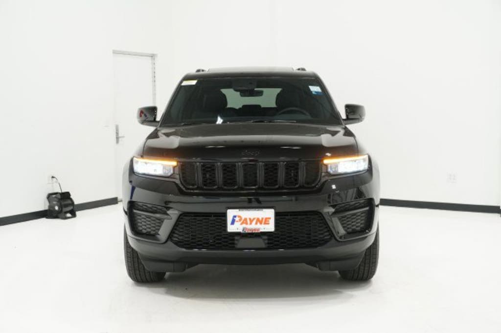 New 2025 Jeep Grand Cherokee ALTITUDE X 4X2 Sport Utility