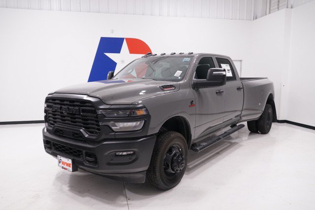 2027 Ram 3500 TRADESMAN CREW CAB 4X4 8' BOX Pickup
