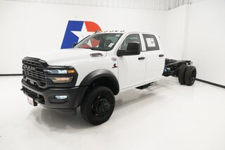2026 Ram 5500 Chassis Cab TRADESMAN  CREW  4X4 84' CA Pickup