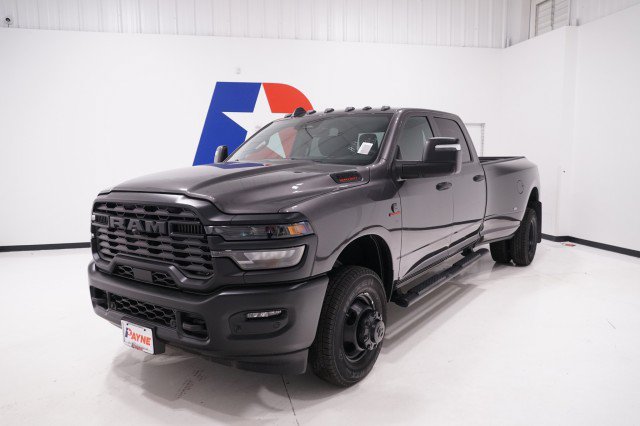 2027 Ram 3500 TRADESMAN CREW CAB 4X4 8' BOX Pickup