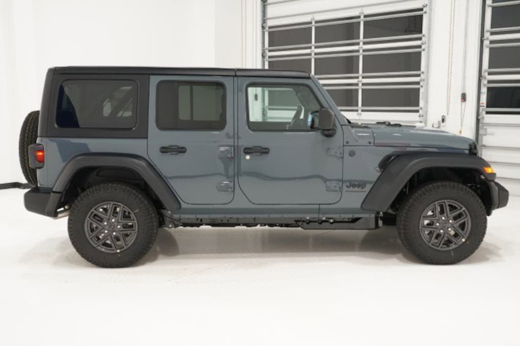 New 2026 Jeep Wrangler 4-DOOR SPORT S Sport Utility