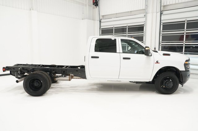 2026 Ram 3500 Tradesman photo 4