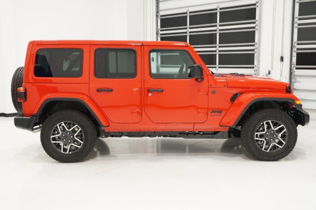 New 2026 Jeep Wrangler 4-DOOR SAHARA Sport Utility