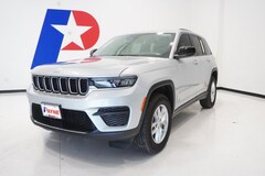 2026 Jeep Grand Cherokee LAREDO X 4X4 Sport Utility