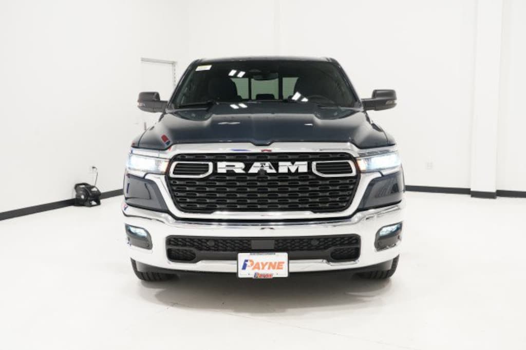 New 2026 Ram 1500 LONE STAR CREW CAB 4X2 5'7 BOX Pickup