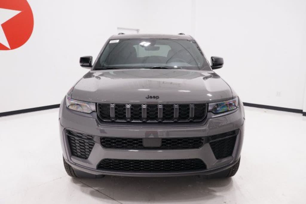 New 2027 Jeep Grand Cherokee Laredo Altitude Sport Utility
