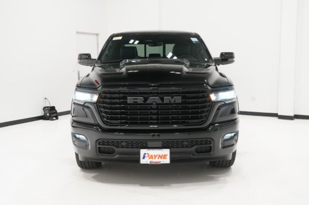 New 2026 Ram 1500 LARAMIE CREW CAB 4X4 5'7 BOX Pickup