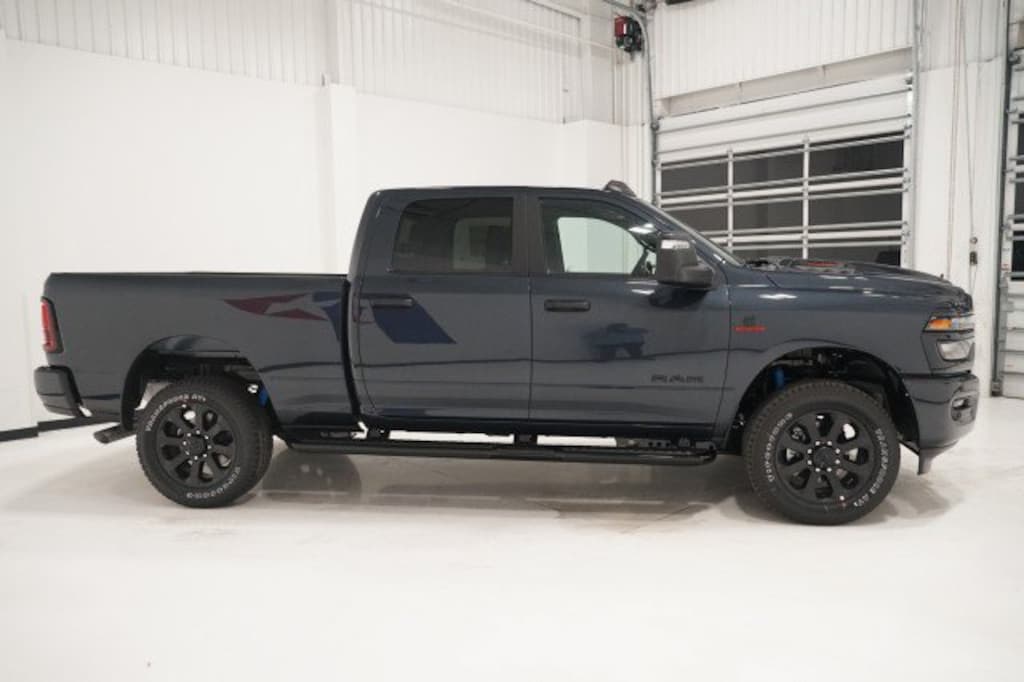 New 2026 Ram 2500 LONE STAR CREW CAB 4X4 6'4 BOX Pickup