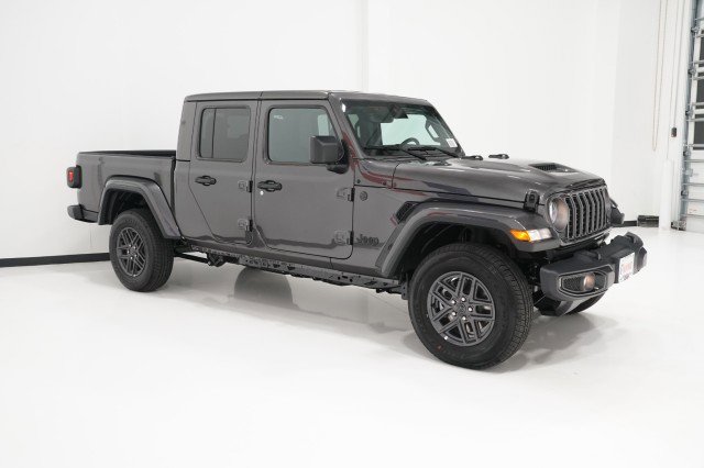 2025 Jeep Gladiator Sport S photo 3
