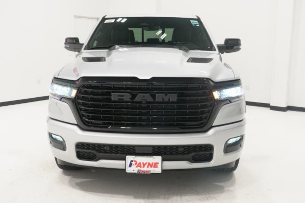 New 2026 Ram 1500 LARAMIE CREW CAB 4X4 5'7 BOX Pickup