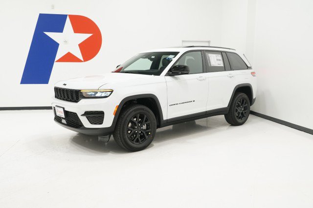 2025 Jeep Grand Cherokee Altitude's photo