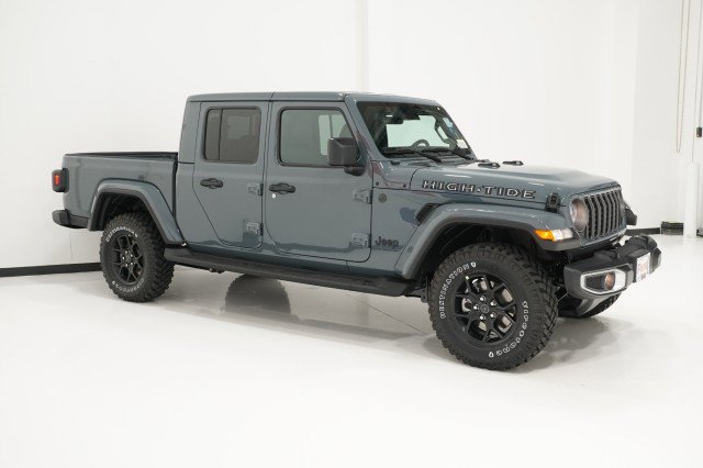 2025 Jeep Gladiator Sport photo 3
