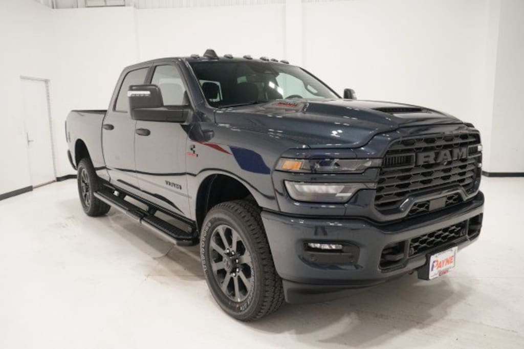 New 2026 Ram 2500 LONE STAR CREW CAB 4X4 6'4 BOX Pickup