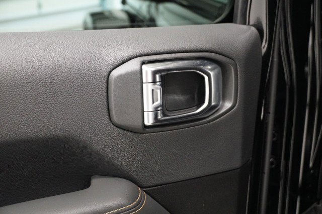 2025 Jeep Wrangler 4-Door Sahara - Photo 22