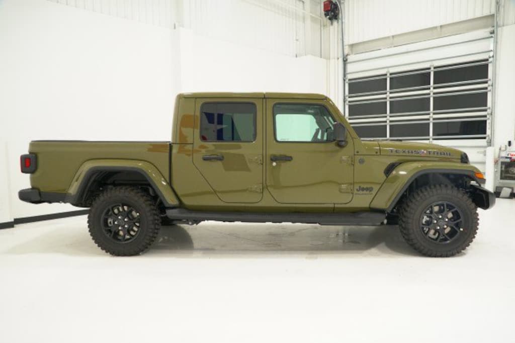 New 2026 Jeep Gladiator TEXAS TRAIL 4X4 Pickup