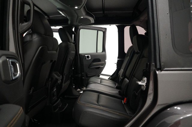 2025 Jeep Wrangler 4-Door Sahara - Photo 24