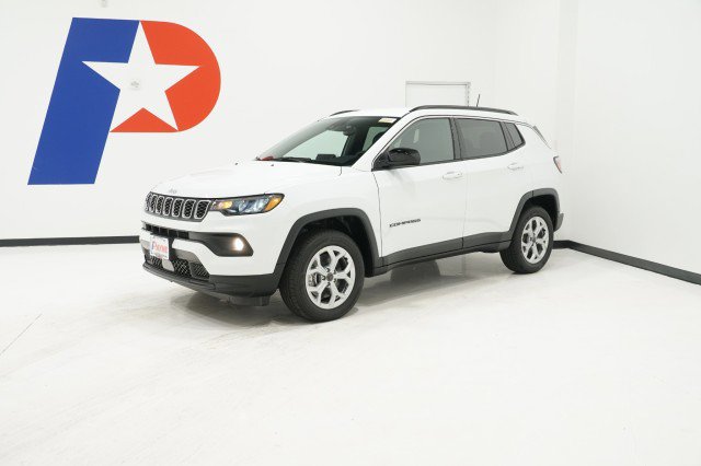 2026 Jeep Compass Latitude's photo