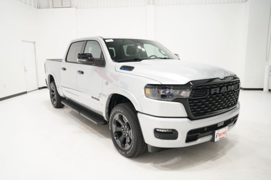 New 2026 Ram 1500 LONE STAR CREW CAB 4X4 5'7 BOX Pickup