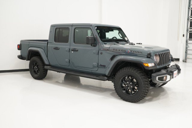 2025 Jeep Gladiator Texas Trail photo 3