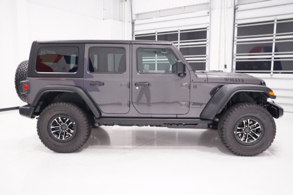 New 2026 Jeep Wrangler 4-DOOR WILLYS Sport Utility