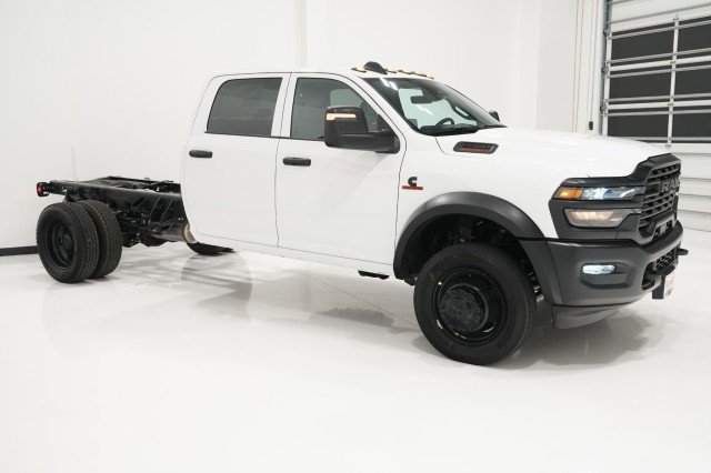 2026 Ram 5500 Tradesman photo 3