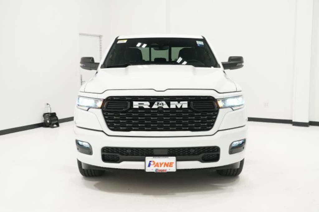 New 2026 Ram 1500 LONE STAR CREW CAB 4X4 5'7 BOX Pickup