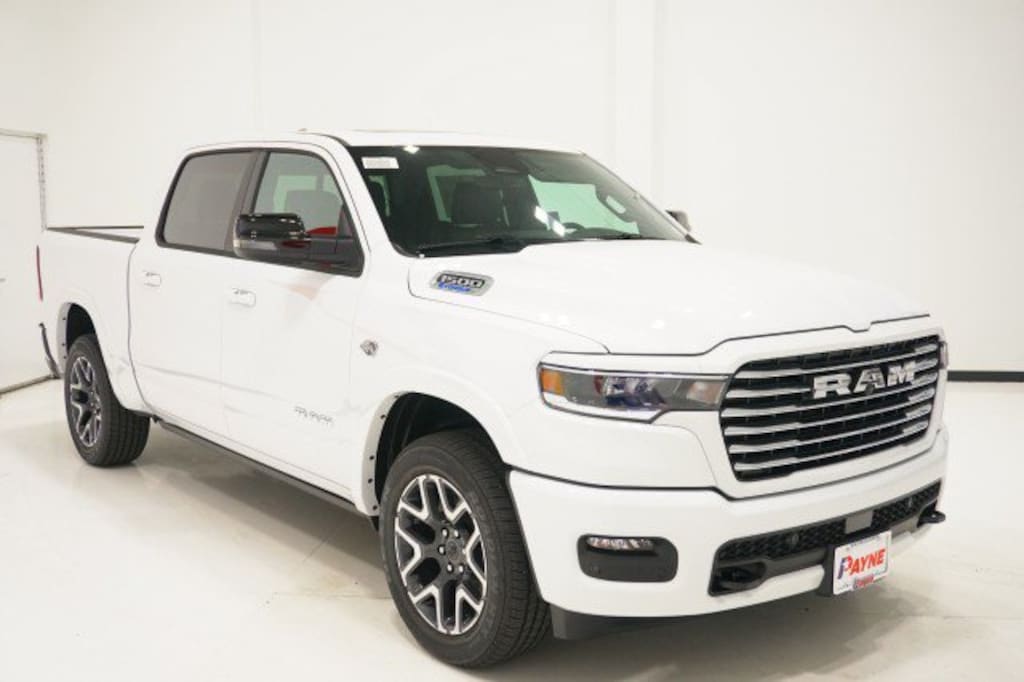 New 2026 Ram 1500 LARAMIE CREW CAB 4X4 5'7 BOX Pickup