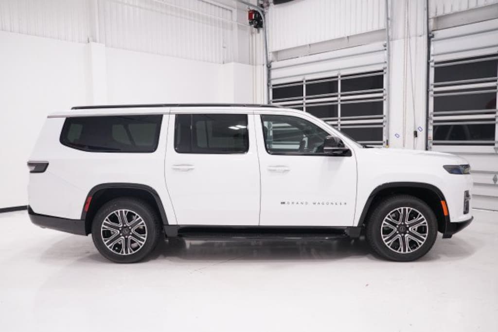 New 2026 Jeep Grand Wagoneer L 4X2 Sport Utility