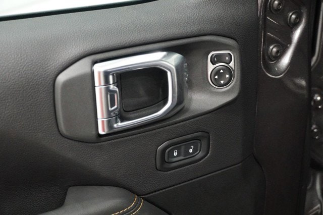 2025 Jeep Wrangler 4-Door Sahara - Photo 18