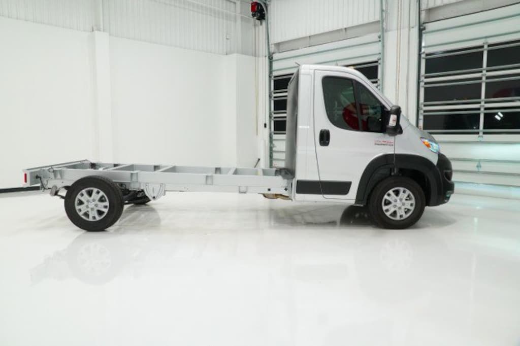 New 2024 Ram ProMaster PROMASTER 3500 SLT CUTAWAY 159' WB / 104' CA