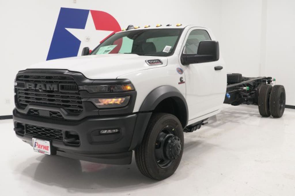 New 2026 Ram 5500 Chassis Cab TRADESMAN REGULAR 4X2 120' CA Pickup