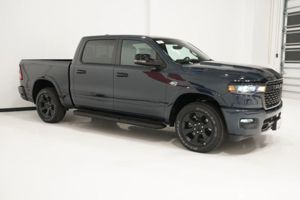 New 2026 Ram 1500 LONE STAR CREW CAB 4X4 5'7 BOX Pickup