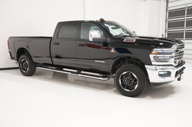 2025 Ram 2500 Laramie photo 3