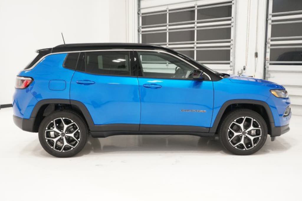 New 2026 Jeep Compass LIMITED 4X4 Sport Utility