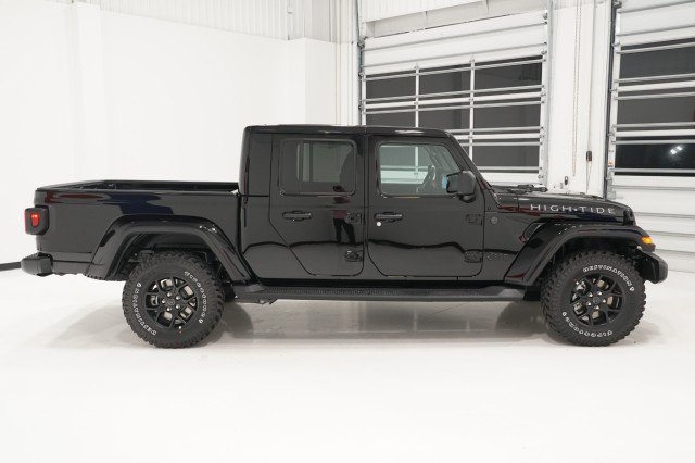 2025 Jeep Gladiator Sport photo 4