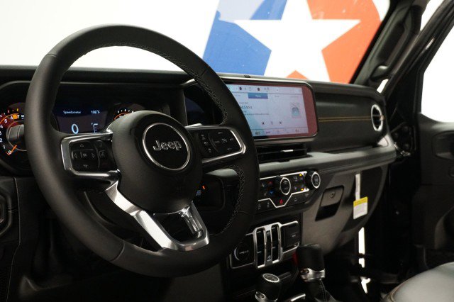 2025 Jeep Wrangler 4-Door Sahara - Photo 20
