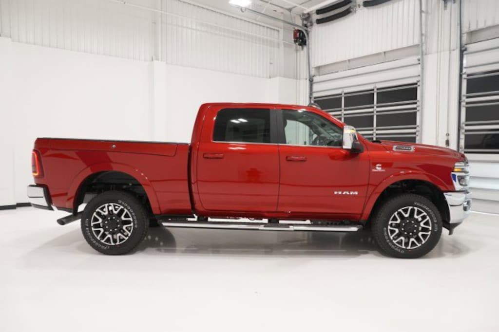 New 2026 Ram 2500 LIMITED LONGHORN CREW CAB 4X4 6'4 BOX Pickup