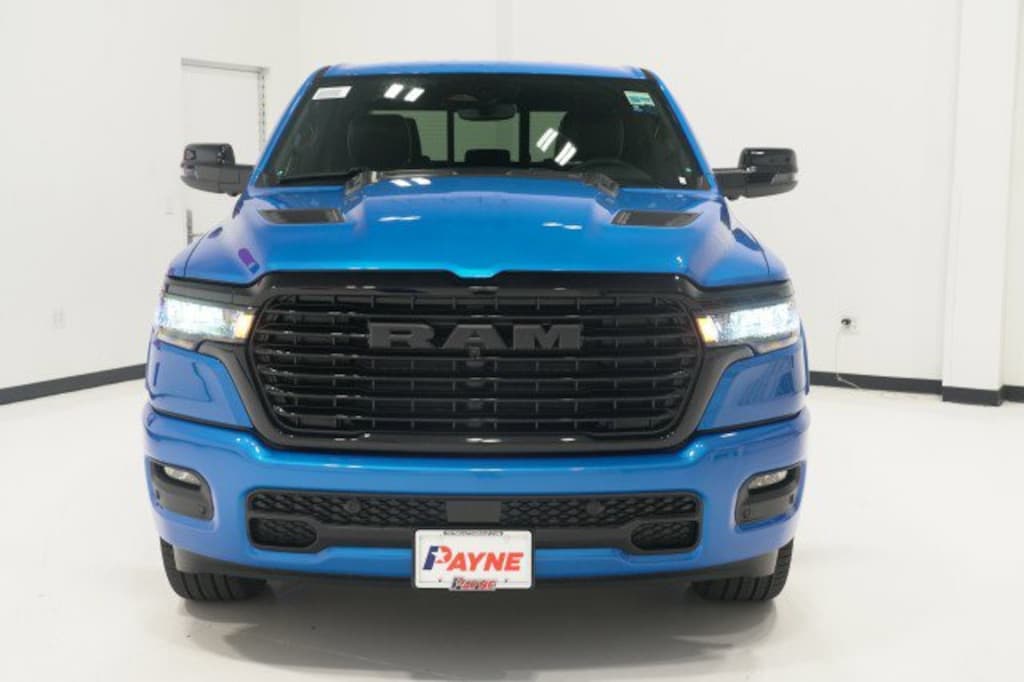 New 2026 Ram 1500 LARAMIE CREW CAB 4X4 5'7 BOX Pickup