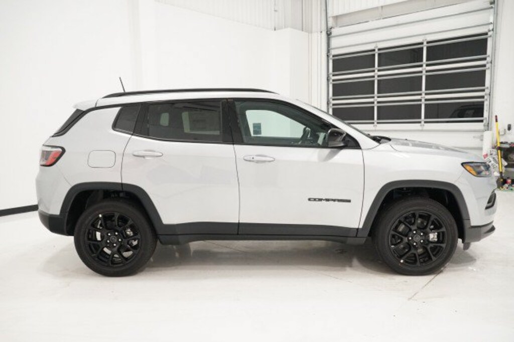 New 2026 Jeep Compass LATITUDE ALTITUDE 4X4 Sport Utility
