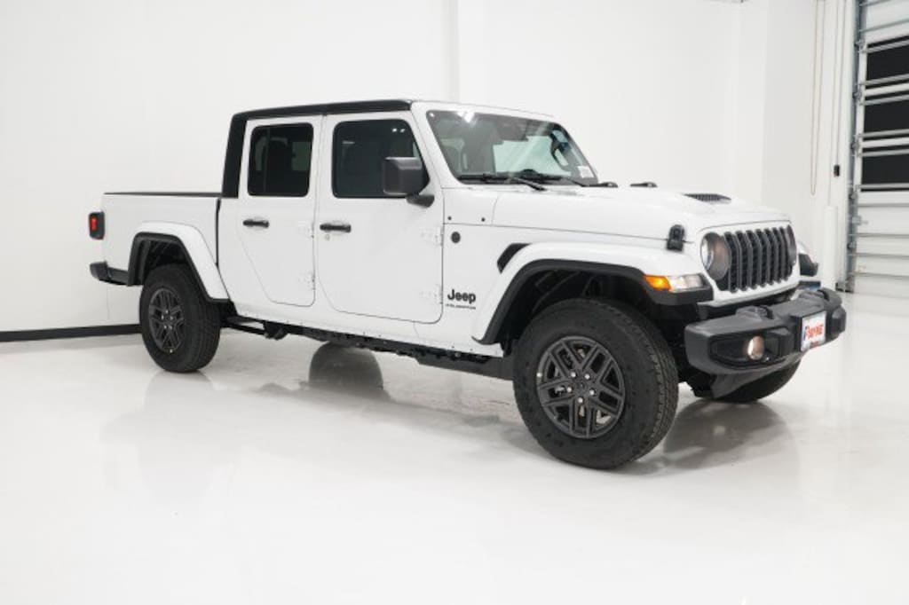 New 2026 Jeep Gladiator SPORT S 4X4 Pickup