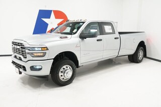 2026 Ram 3500 LONE STAR CREW CAB 4X4 8' BOX Pickup
