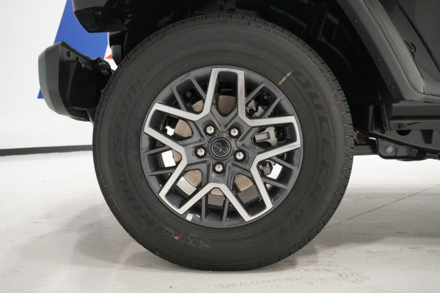 2025 Jeep Wrangler 4-Door Sahara - Photo 14