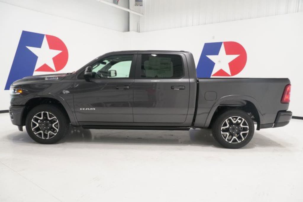 New 2026 Ram 1500 LARAMIE CREW CAB 4X4 5'7 BOX Pickup