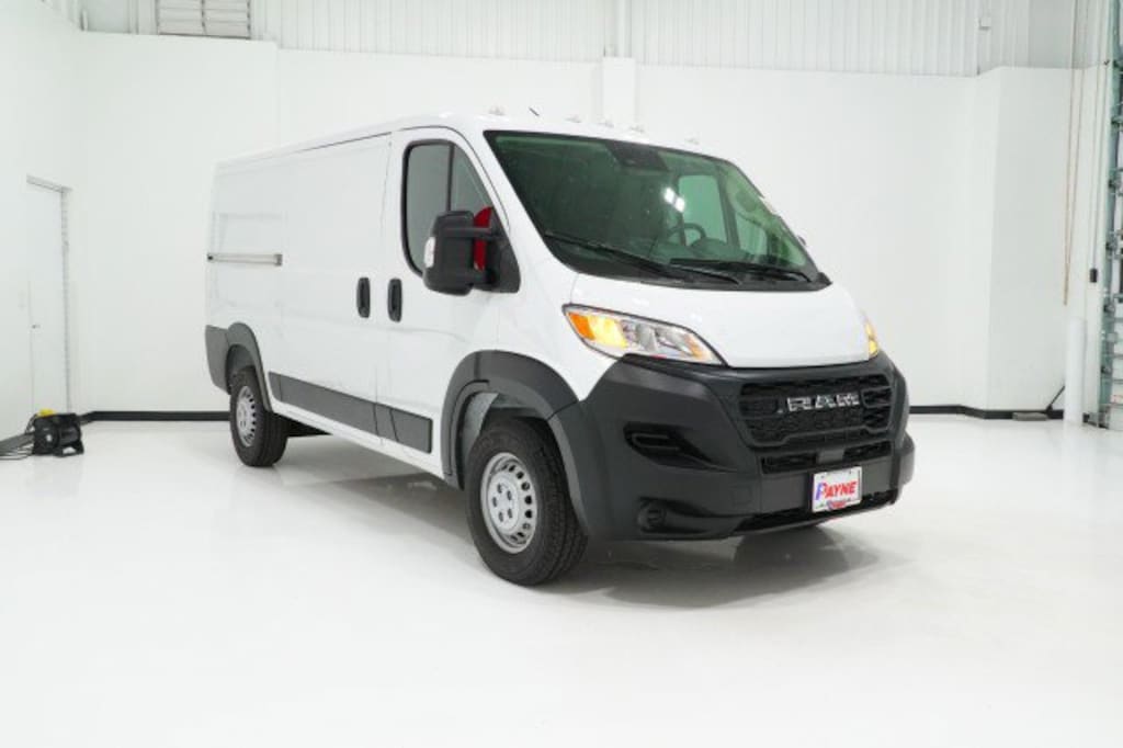 New 2025 Ram ProMaster PROMASTER 1500 TRADESMAN CARGO VAN LOW ROOF 136' W Cargo Van