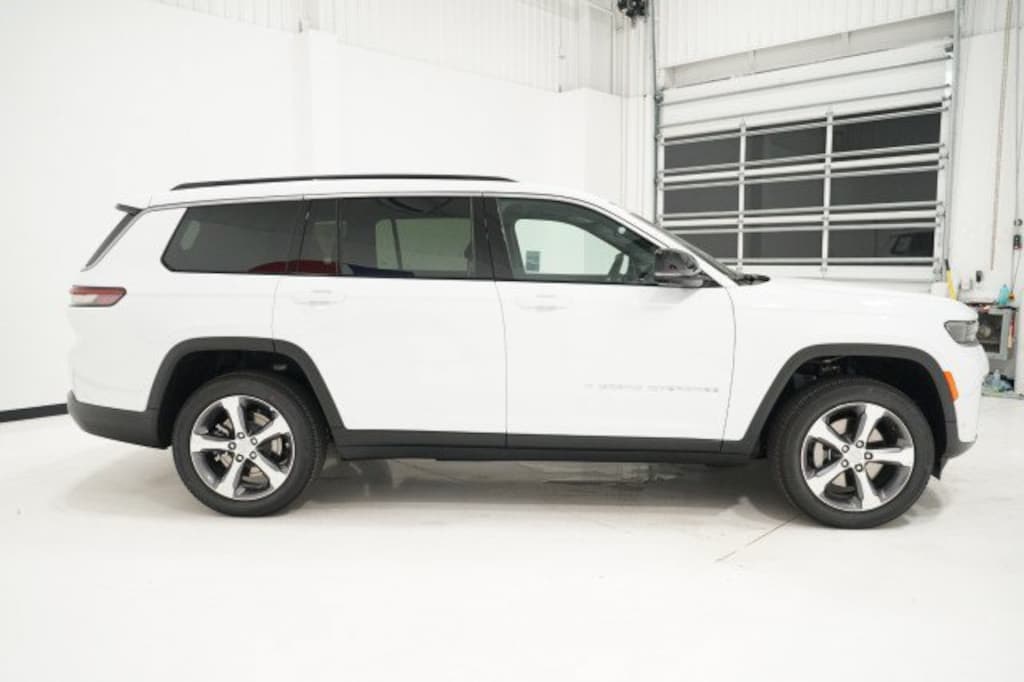 New 2026 Jeep Grand Cherokee L LIMITED 4X4 Sport Utility
